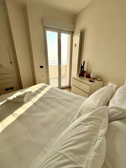 Casa Solymar Apartment Vallecrosia Italy